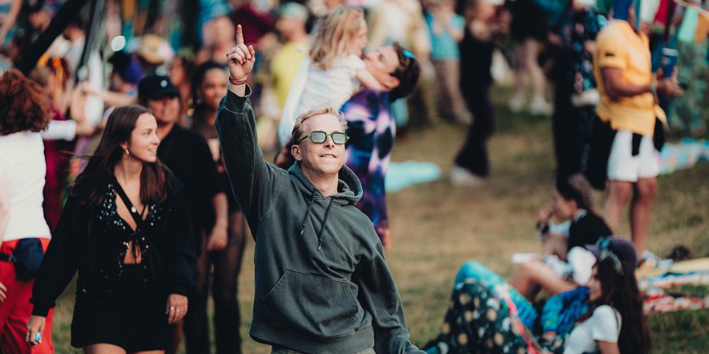 The report explores how festivals have evolved into experiences that connect generations, promote sustainability, and reflect shifting cultural priorities.