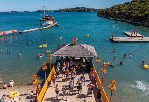 Hospitality on the Beach unveils headline acts for 2026 Hospitality on the Beach